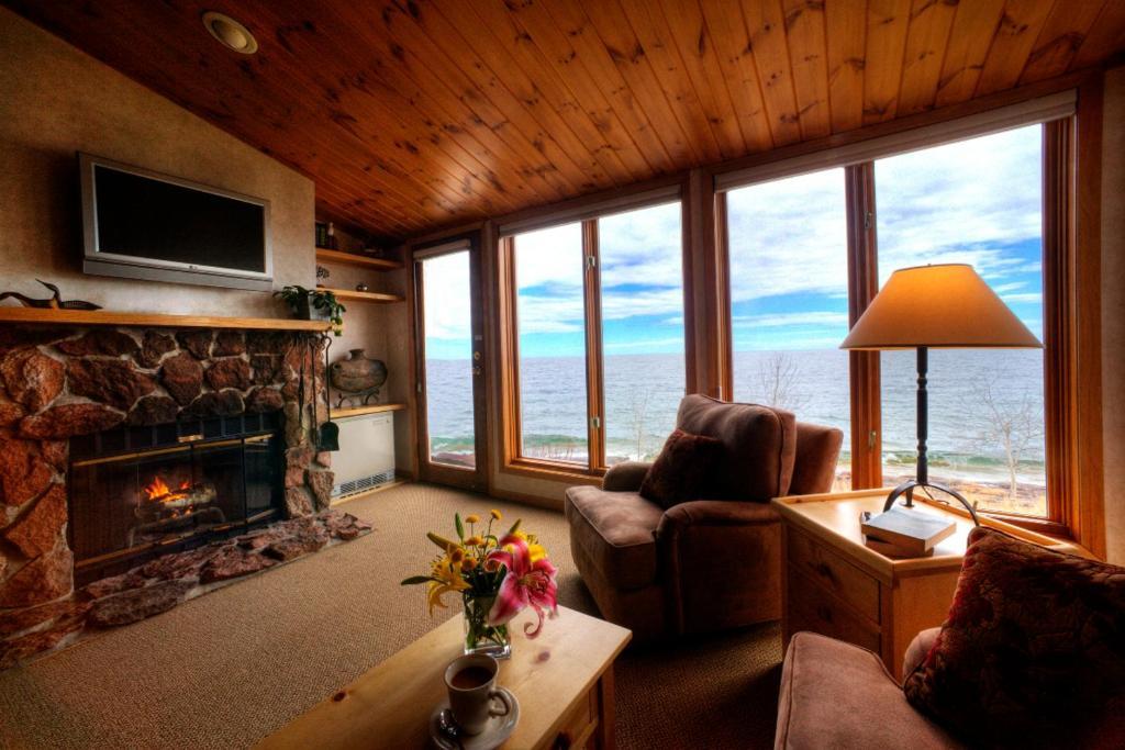Bluefin Bay On Lake Superior Tofte Rom bilde